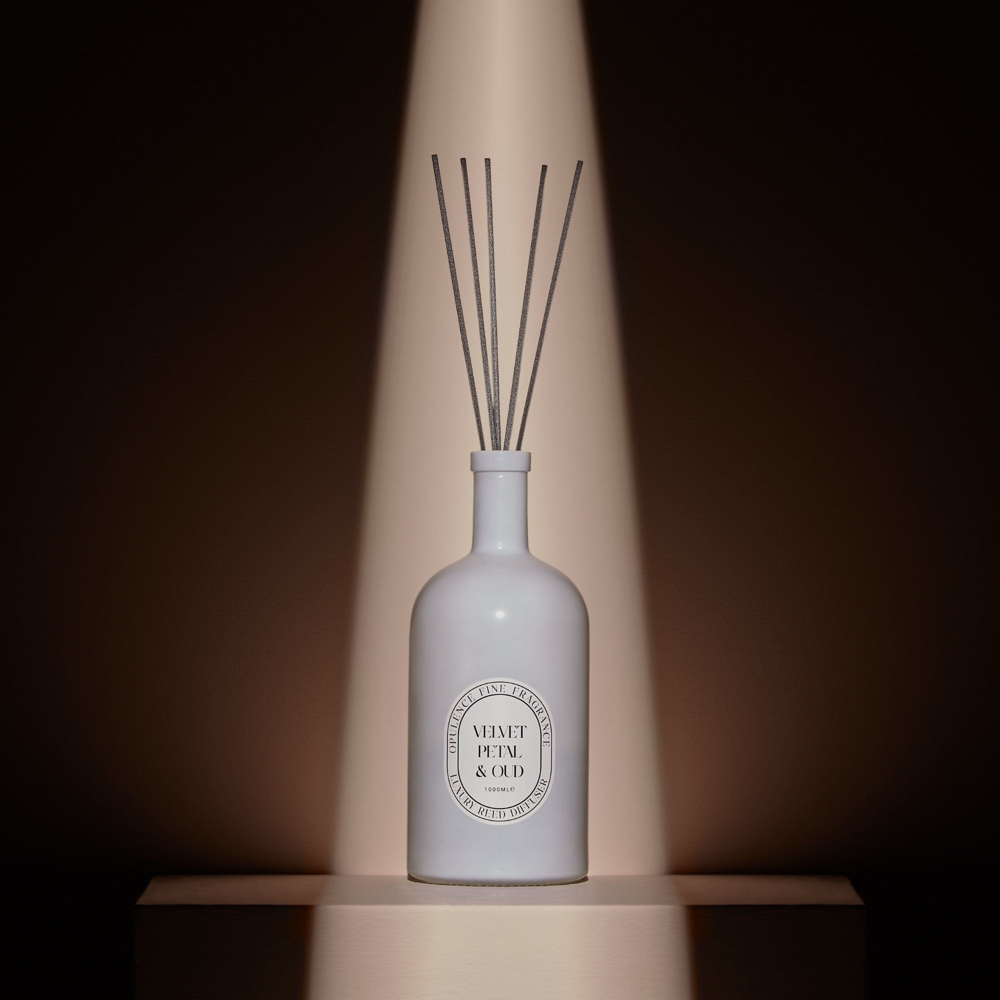Velvet Petal & Oud reed diffuser.