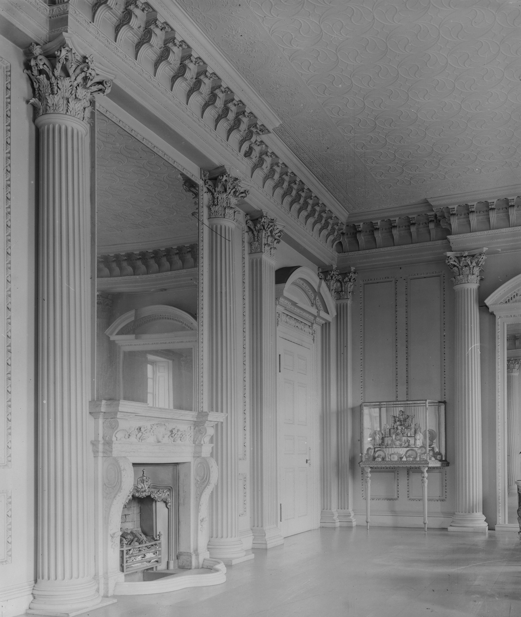 Sutton Scarsdale Hall