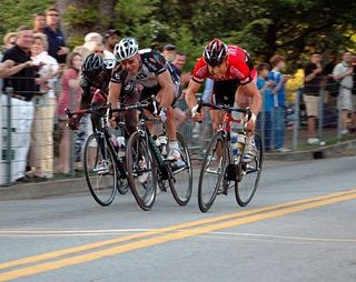 The close competition in the Roswell criterium's sprint