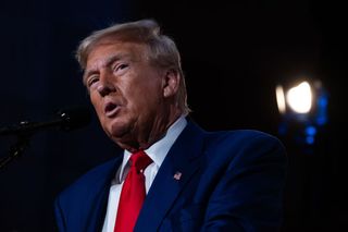 NEW YORK, NEW YORK—SEPTEMBER 05: Republican presidential nominee, former U.S. President Donald Trump addresses the Economic Club of New York.