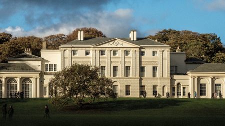 The Houses of Guinness cover by Adrian Tinniswood