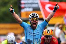 Mark Cavendish wins a record 35th stage of the Tour de France at Saint Vulbas 2024