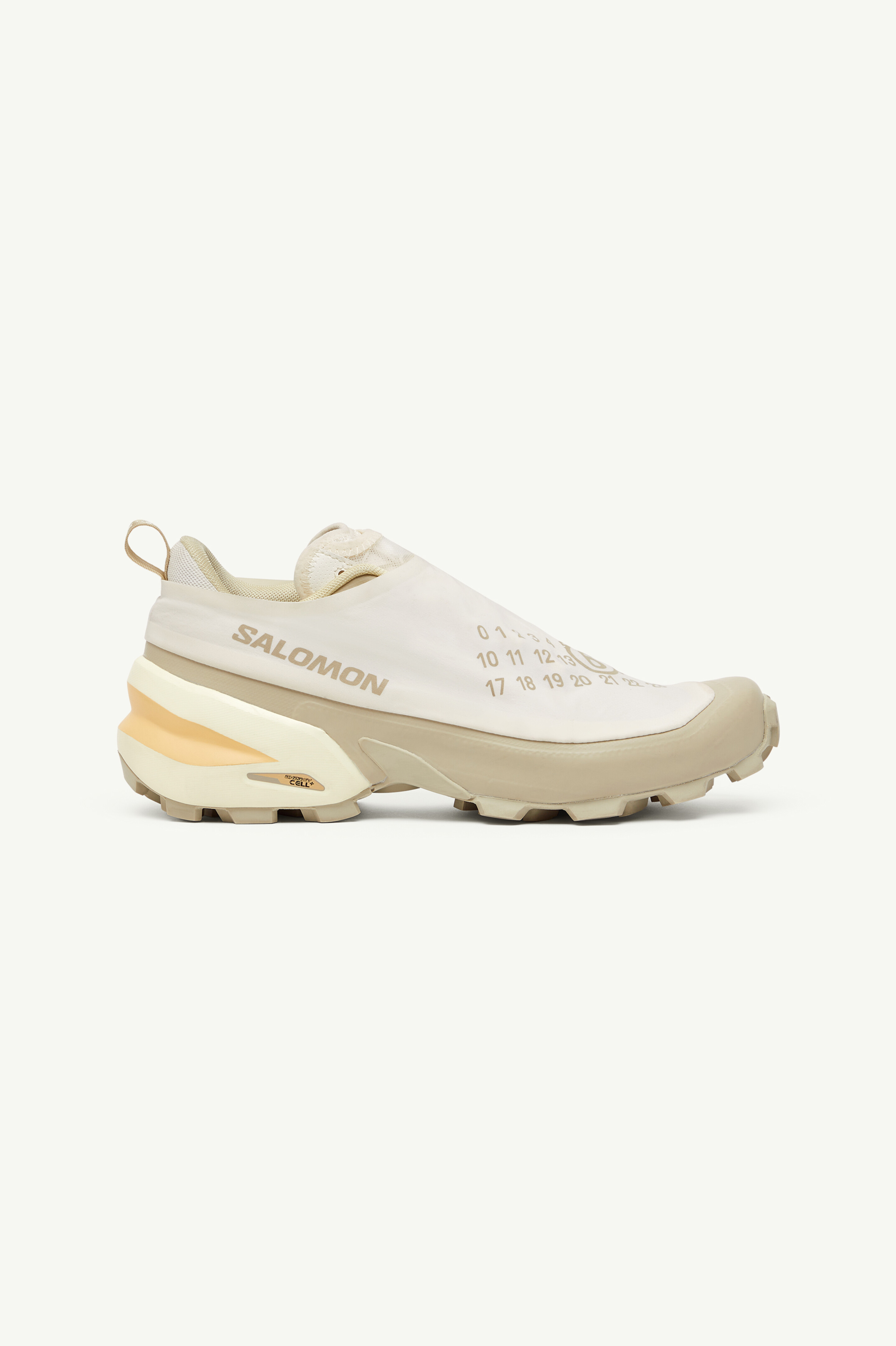 Mm6 X Salomon Cross Dust Sneaker