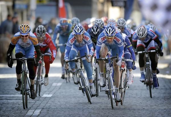 Tyler Farrar (Garmin-Transitions) on his way to his first win of 2009.