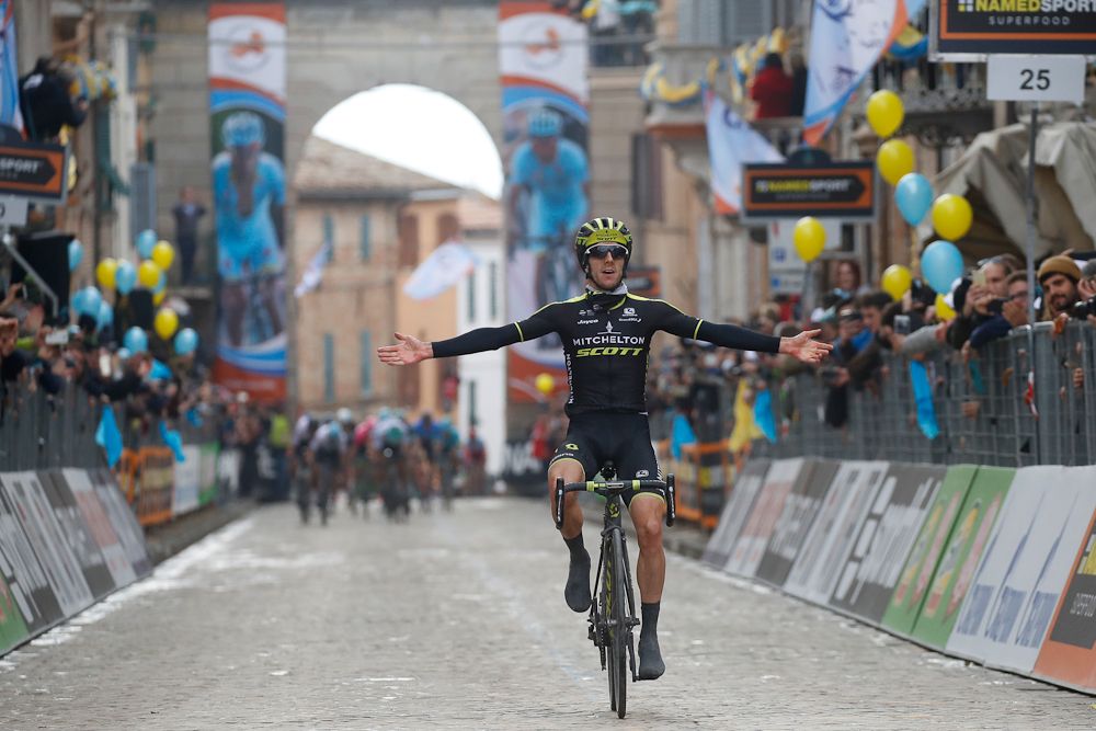 Adam Yates wins stage 5 at Tirreno-Adriatico