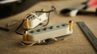 A single coil guitar pickup deconstructed