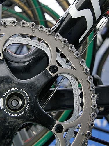 Like most riders today, Boonen opted for a rather largish 53/46T chainring combination.
