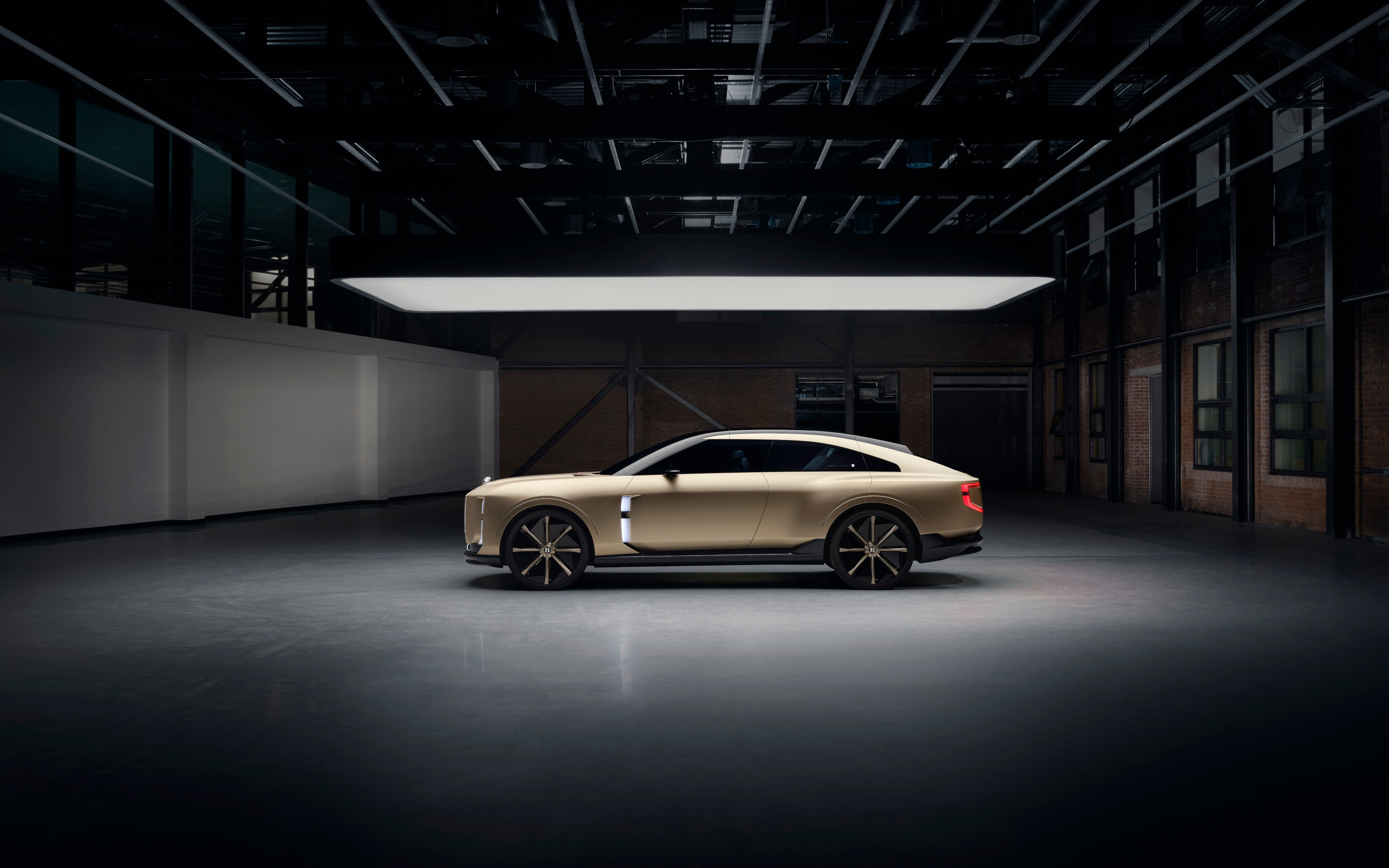 Bentley EXP 15