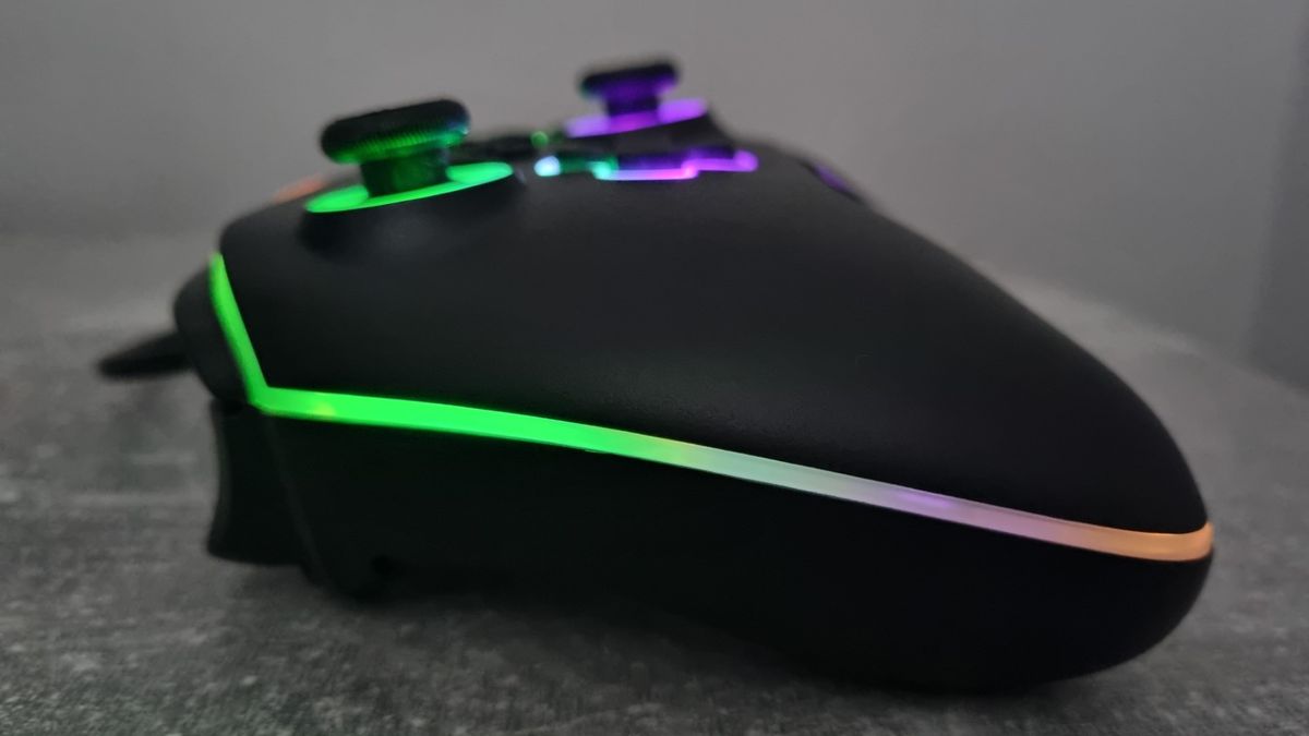 PowerA Advantage with Lumectra