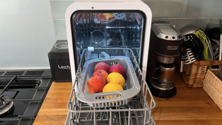 Image of fruit basket in Loch Capsule 3-in-1 countertop dishwasher
