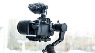 Canon EOS R5 declares war with "cinema industry-standard" specs