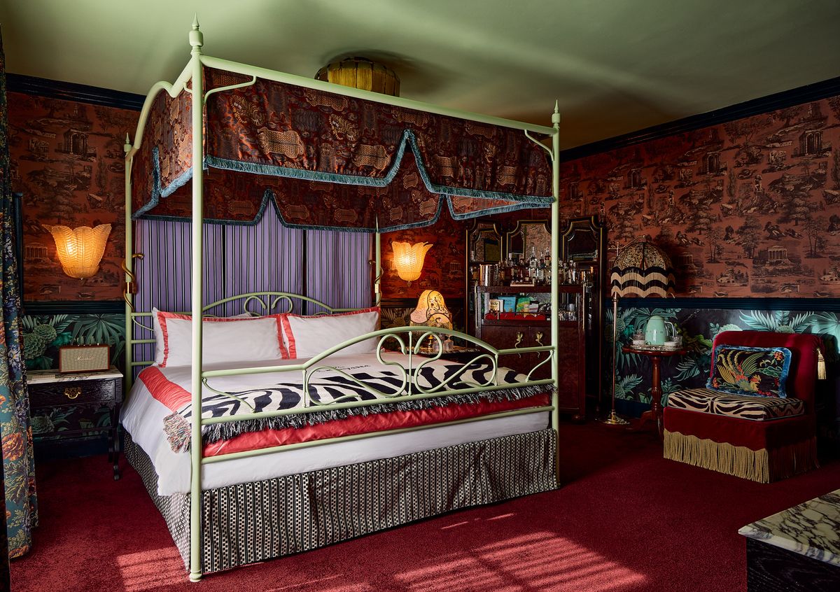 The Lafayette Hotel and Club, San Diego hotel review The Lafayette Hotel and Club, San Diego hotel review