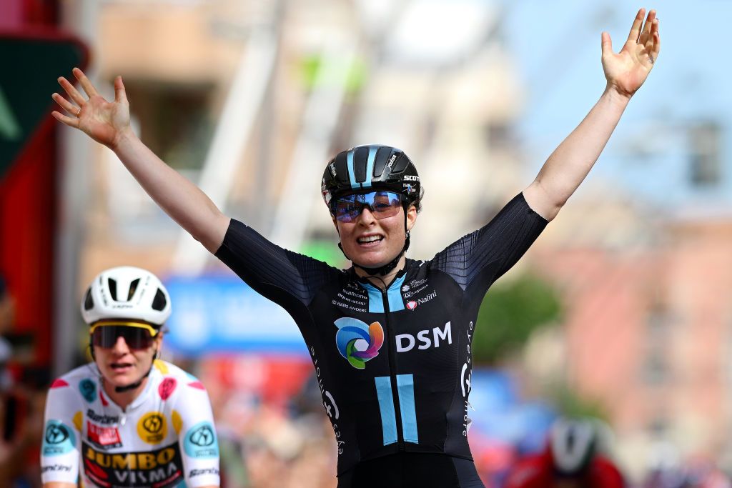 RideLondon Classique: Charlotte Kool wins reduced bunch sprint on stage ...