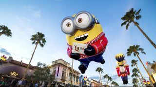 Minion balloon in Universal Studios Florida holiday parade