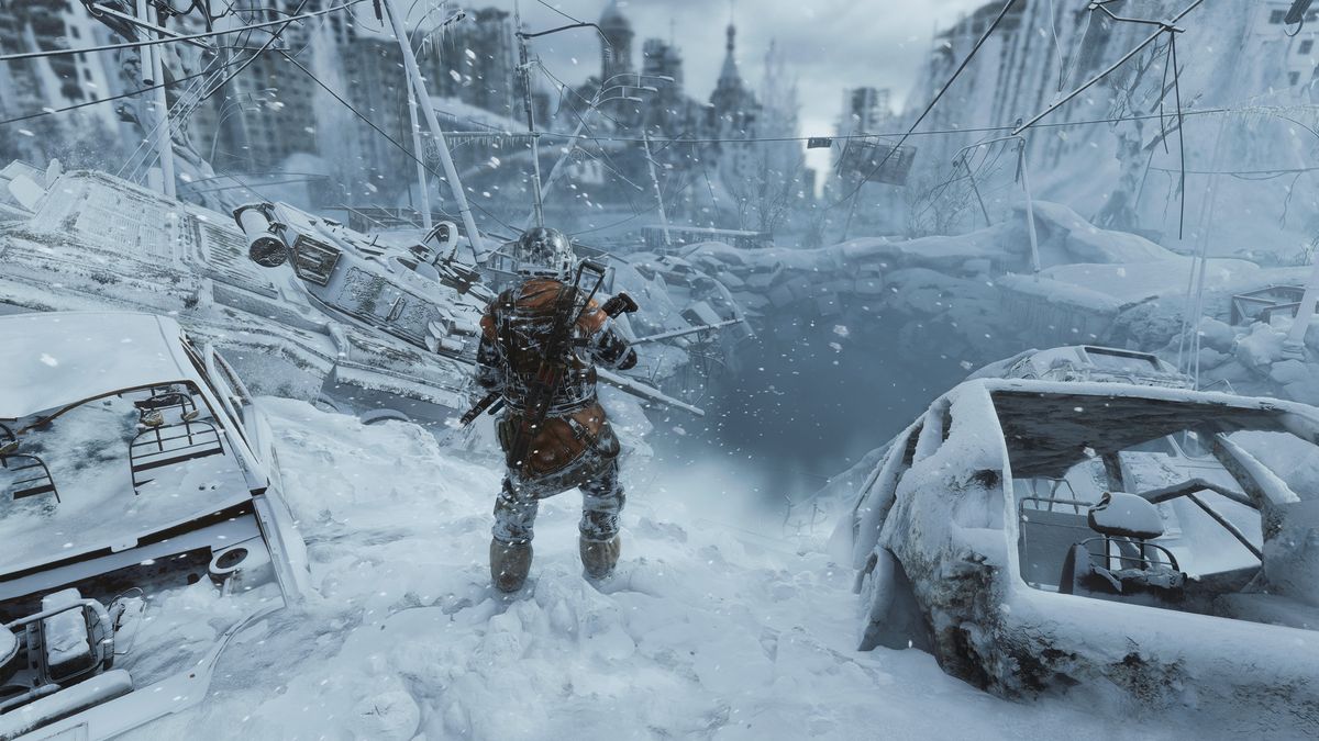 A soldiers trudges through the snowy ruins of a city.