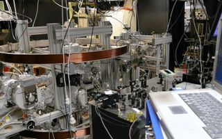 Experiments in quantum tunneling bombarded hydrogen atoms with light pulses and then measured their momentum with a microscope.