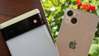 Pixel 6 vs. iPhone 13