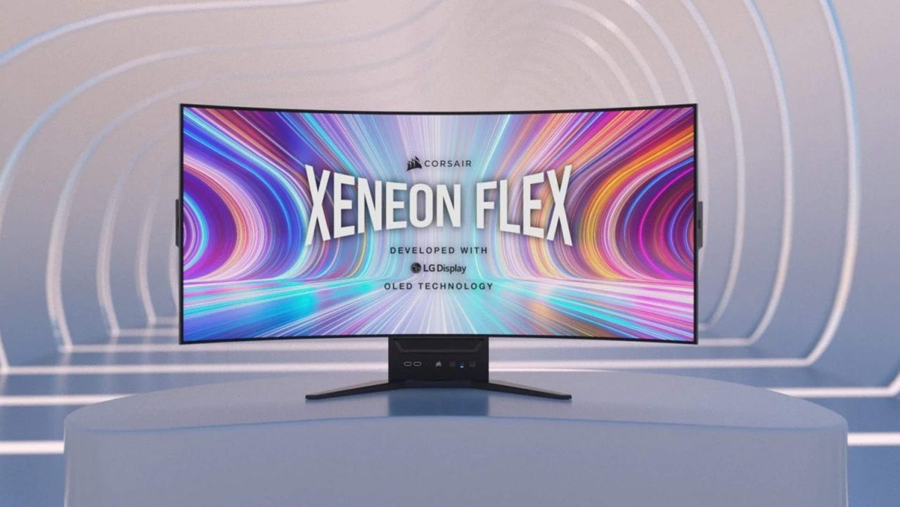 Corsair Xeneon Flex