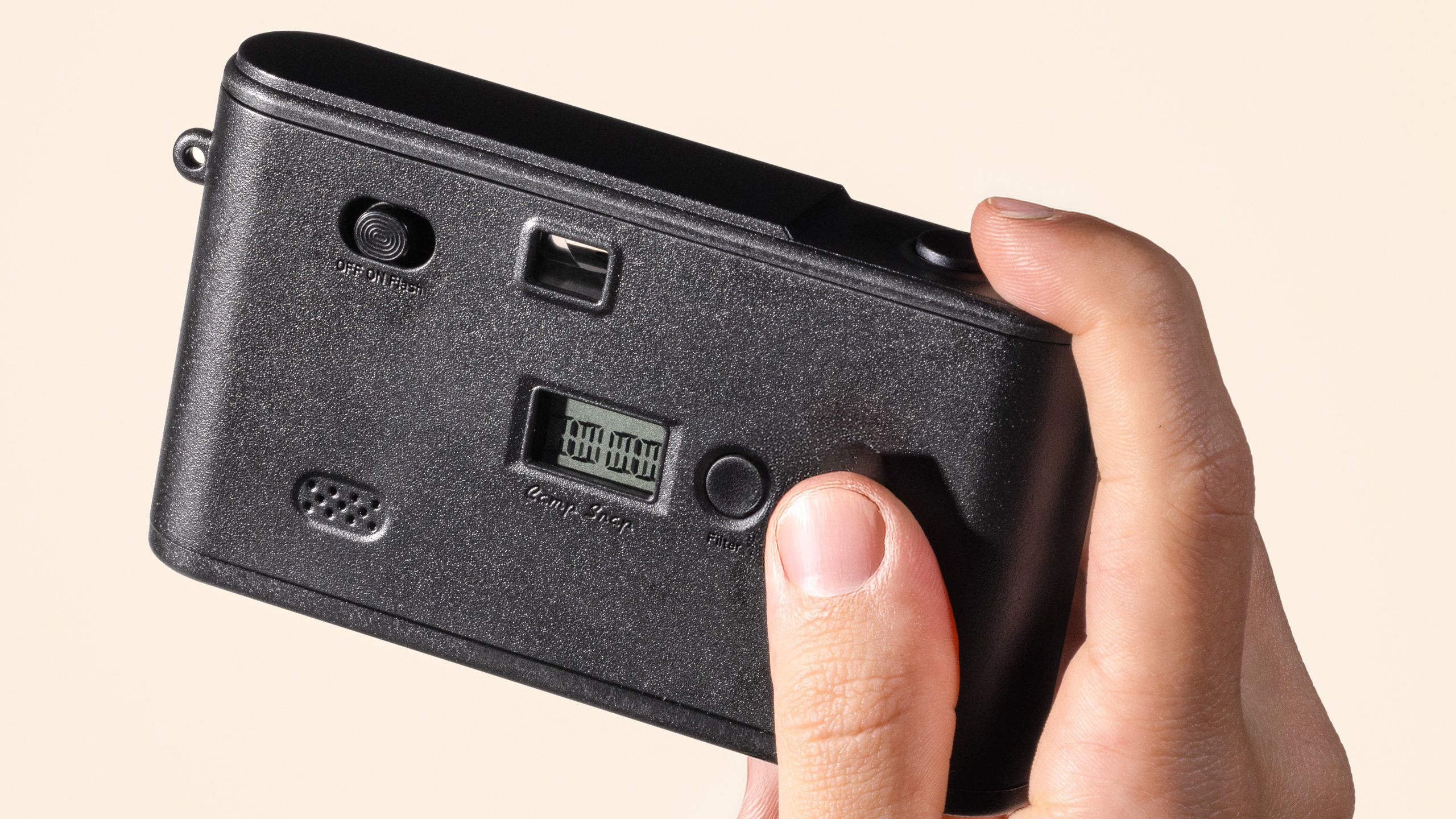 Screen-Free Digital Cameras Offer Mindful Photography
