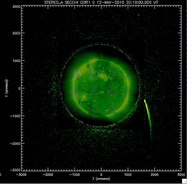 Image of a comet impacting the Sun, it survived the corona and disappeared in the chromospheres.