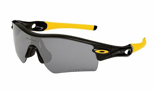 Each sale of a LIVESTRONG model includes a US$20 donation to the Lance Armstrong Foundation.