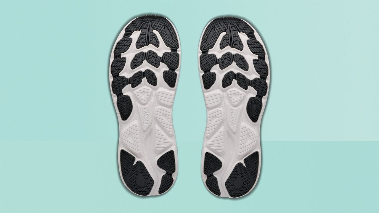 HOKA Clifton 11