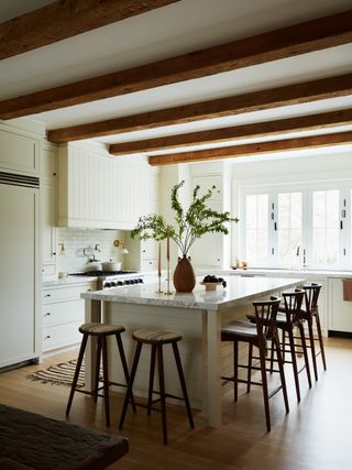 coastal farmhouse shaker kitchen