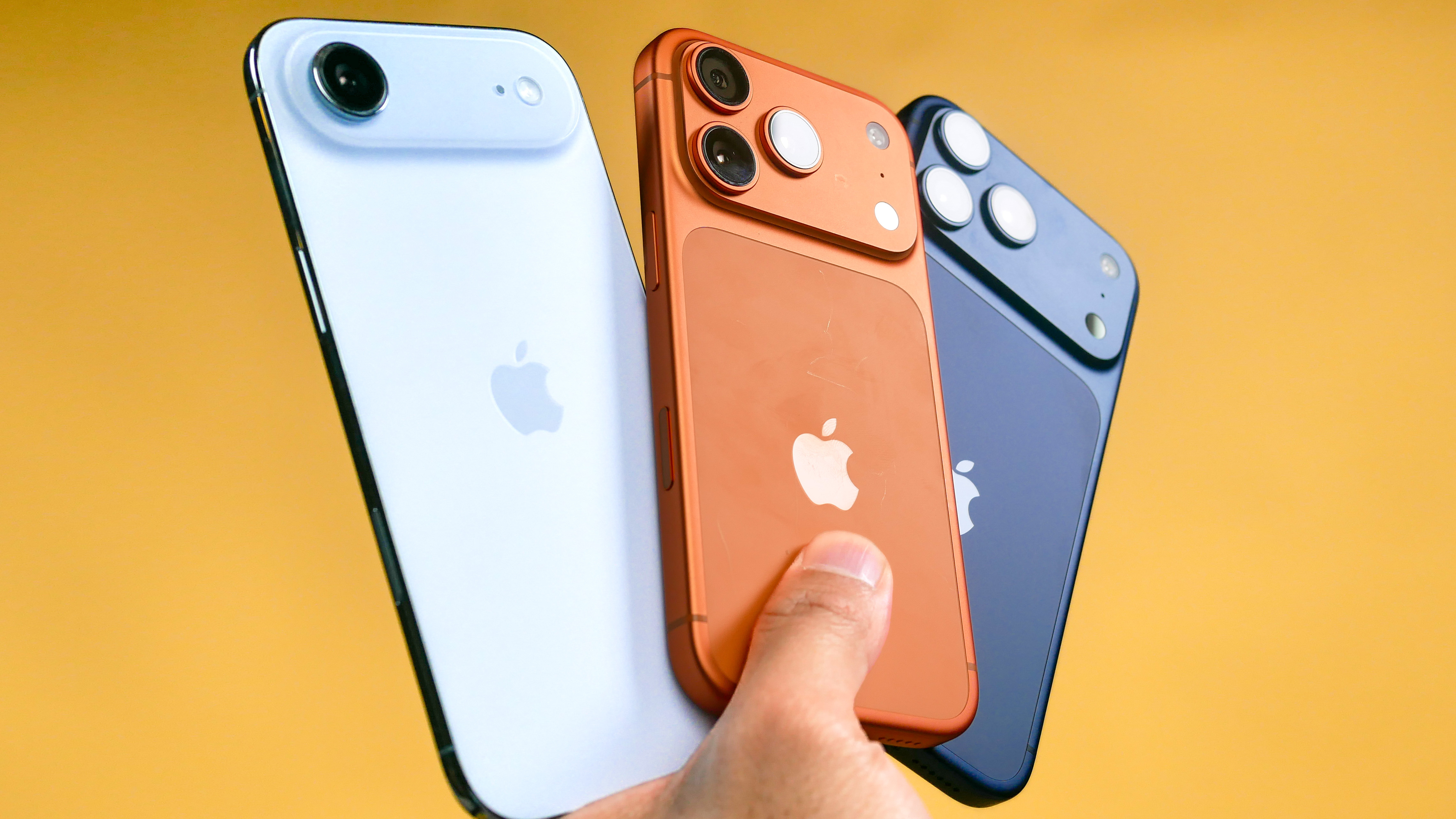 iPhone 17 scratchgate.