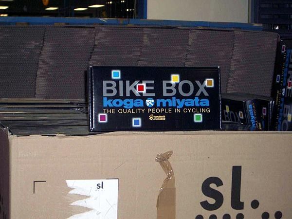 Every bike comes with a "Bike Box" - complete with instructions, a Y-shaped Allen key, some Shimano oil, and a microfibre polishing cloth.