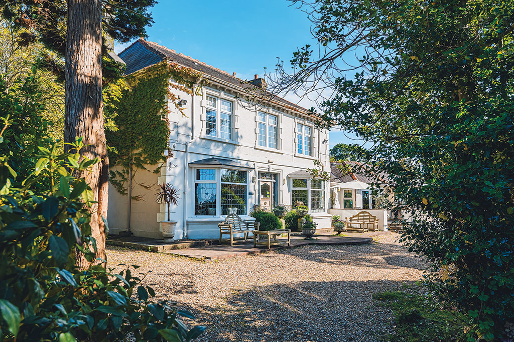 House for sale: Meifod, Bontnewydd, Caernarfon, Gwynedd.