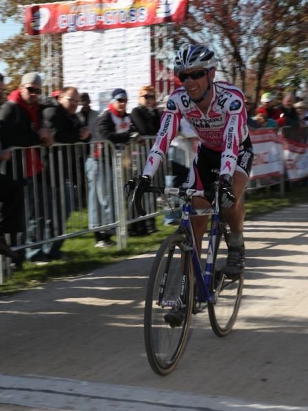 Derrick St. John (Garneau-Club Chaussures-Ogilvy) added to the team palmares with a strong finish