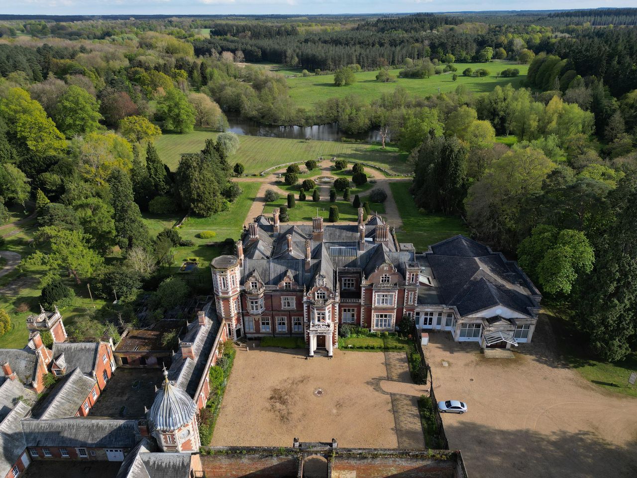 Lynford Hall
