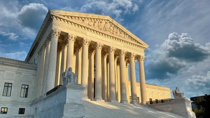picture of the U.S. Supreme Court building