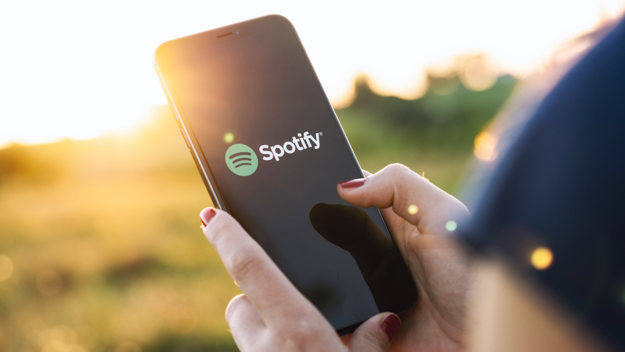 Aplicación Spotify ejecutándose en el teléfono