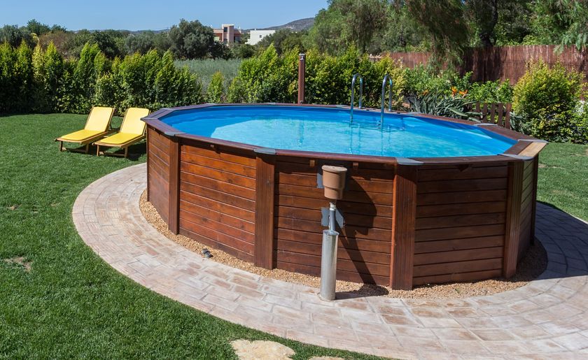 Above ground pool