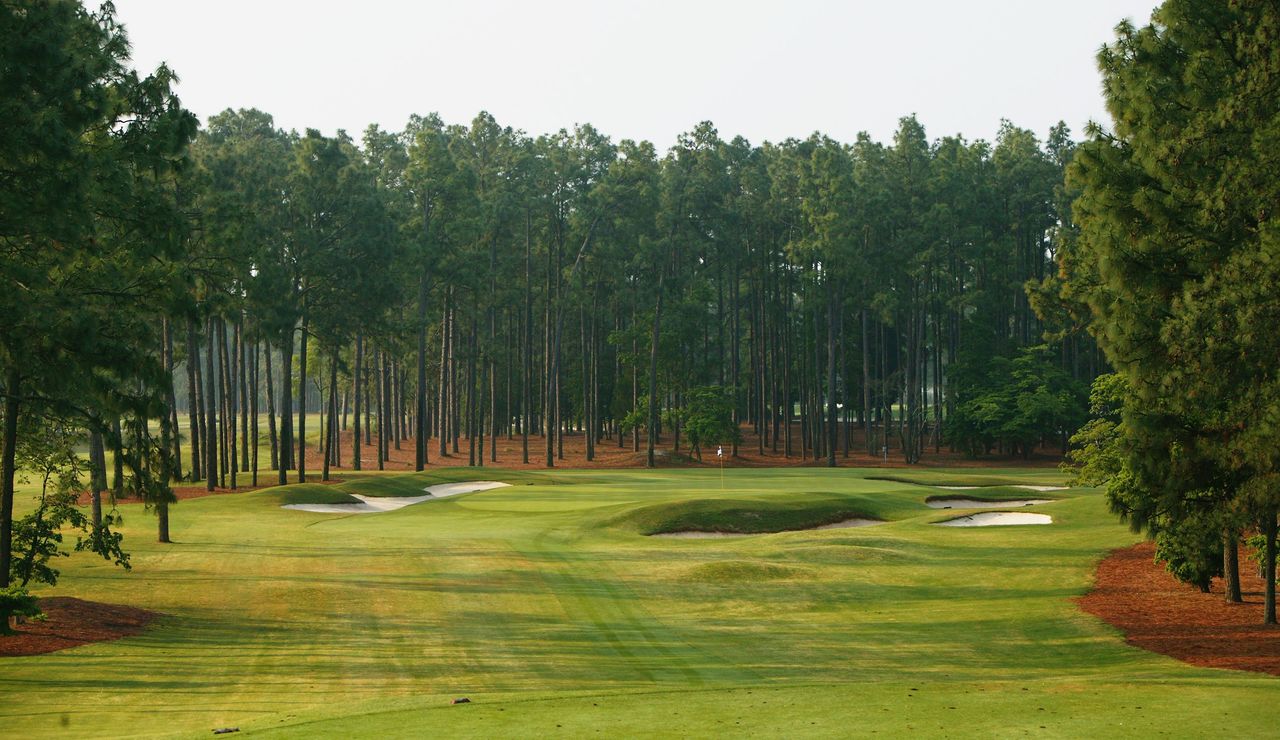 The 17th hole at Pinehurst No.2 in 2004