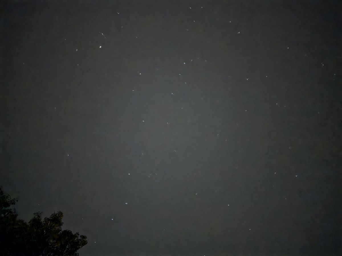 Samsung Galaxy S25 Edge Astrophotography Night Mode Sample.