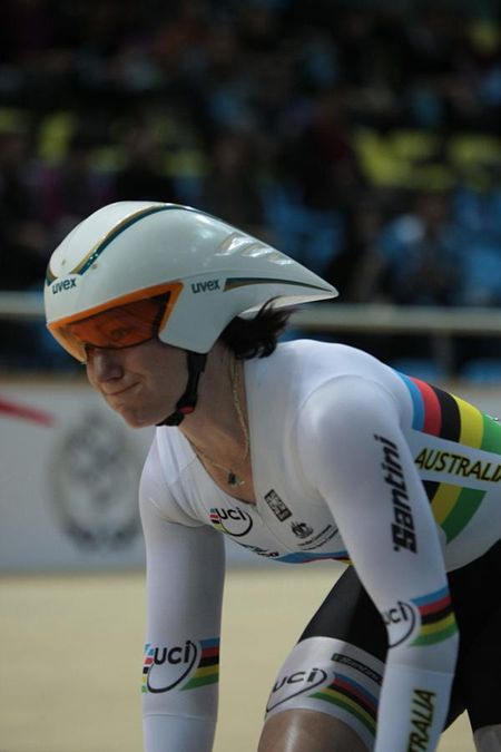 Anna Meares starts in the team sprint