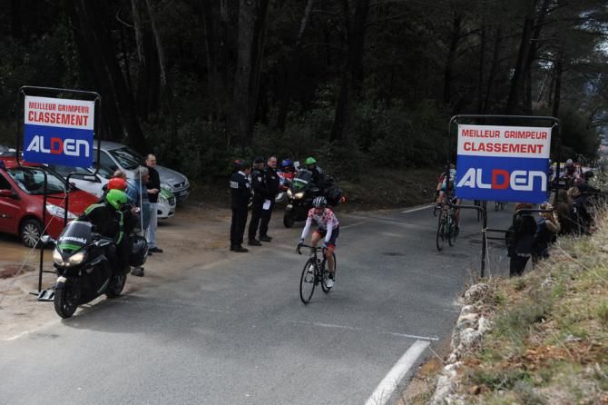 Riders line up for the 90 minute mens race.\