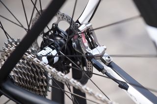 Another angle of the SRAM disc brakes on the Roompot Issac bikes