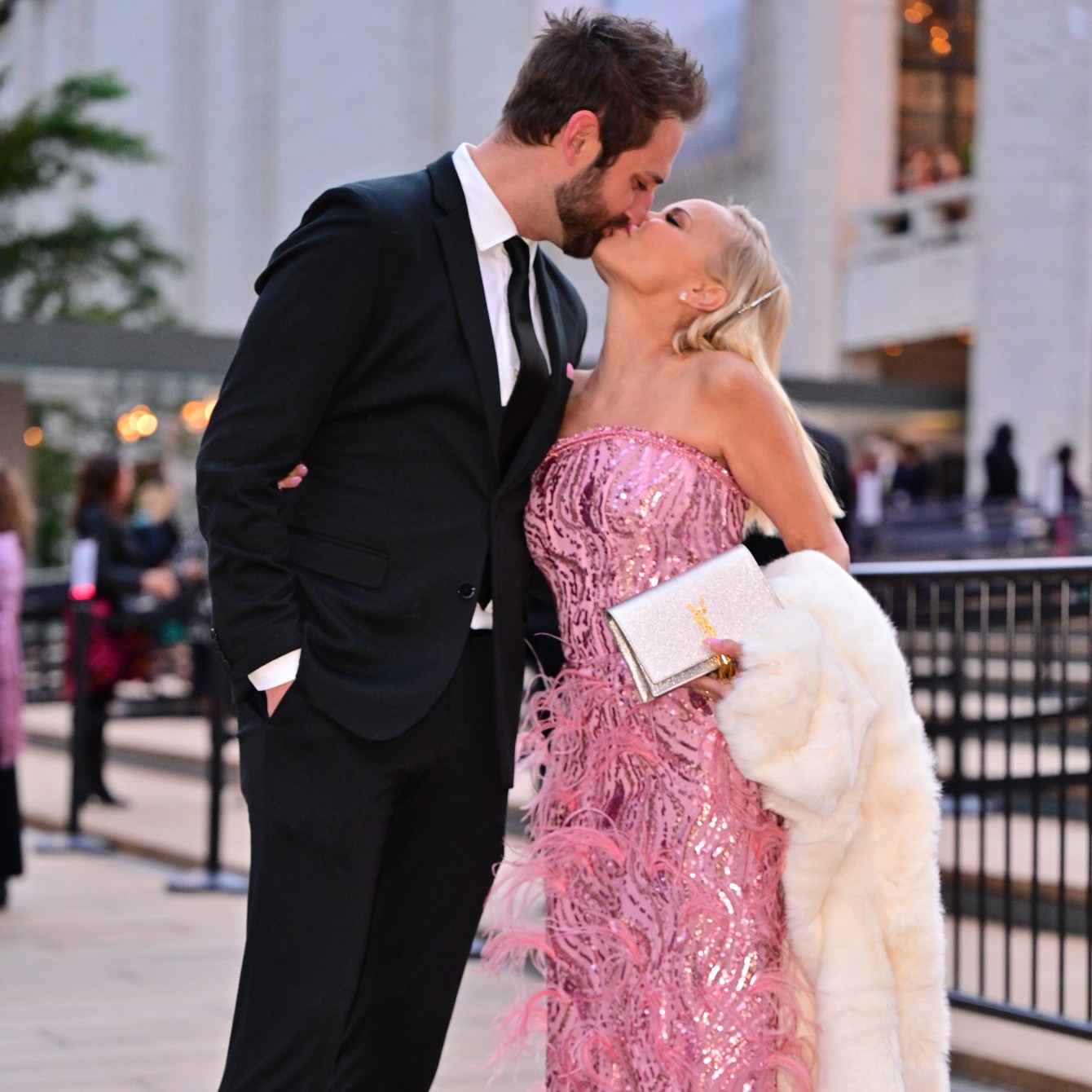 Kristin Chenoweth Wedding Photos to Josh Bryant