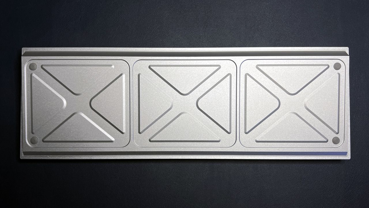 back of Lemokey L3 keyboard