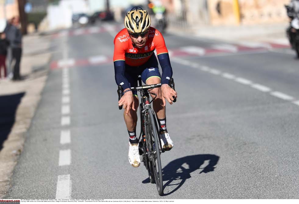 Giovanni Visconti (Bahrain Merida) on the attack in Valencia