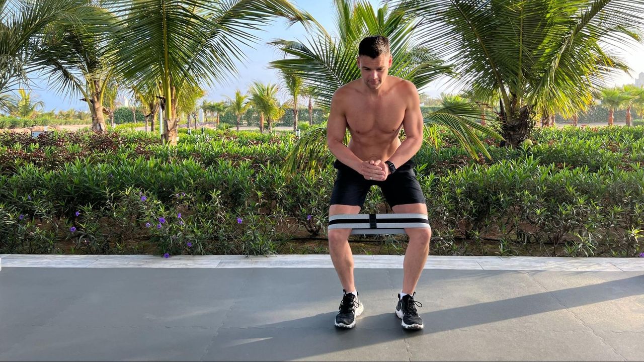 Sam Shaw performing a glute crab walk