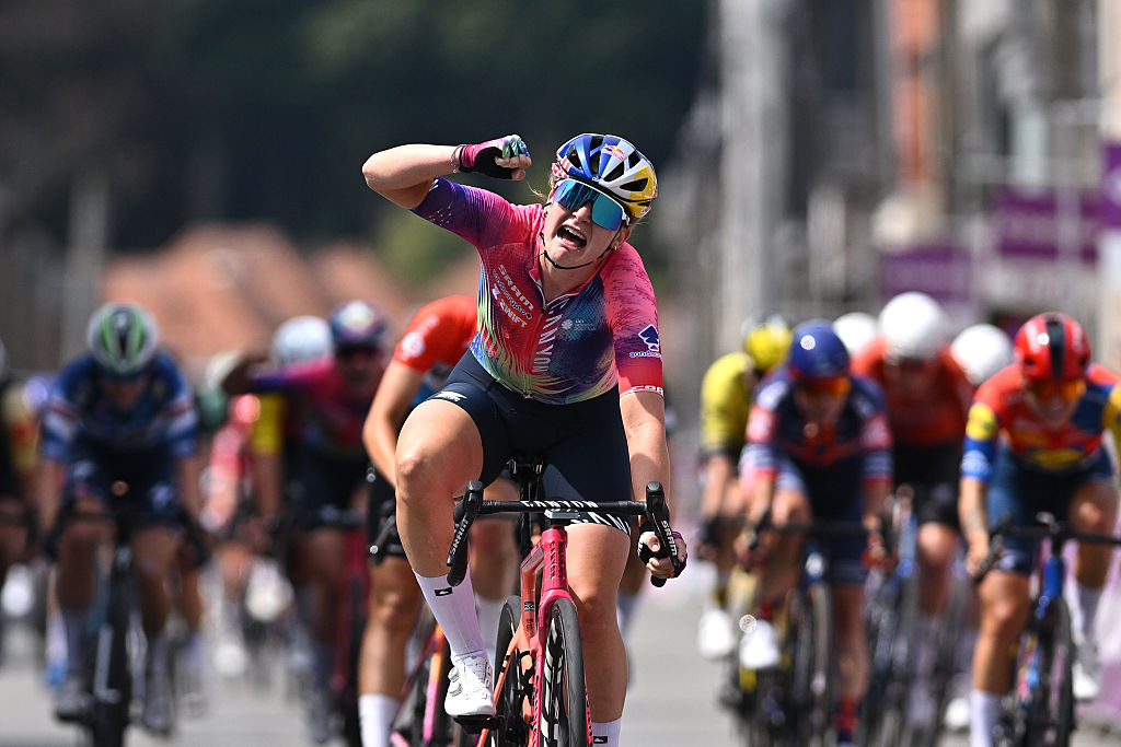 MALDEGEM, BELGIUM - JULY 19: Zoe Backstedt of Great Britain and Team CANYON//SRAM zondacrypto celebrates at finish line as stage winner during the 11th Baloise Ladies Tour 2025, Stage 3a a 87.4km stage from Maldegem to Maldegem on July 19, 2025 in Maldegem, Belgium. (Photo by Luc Claessen/Getty Images)