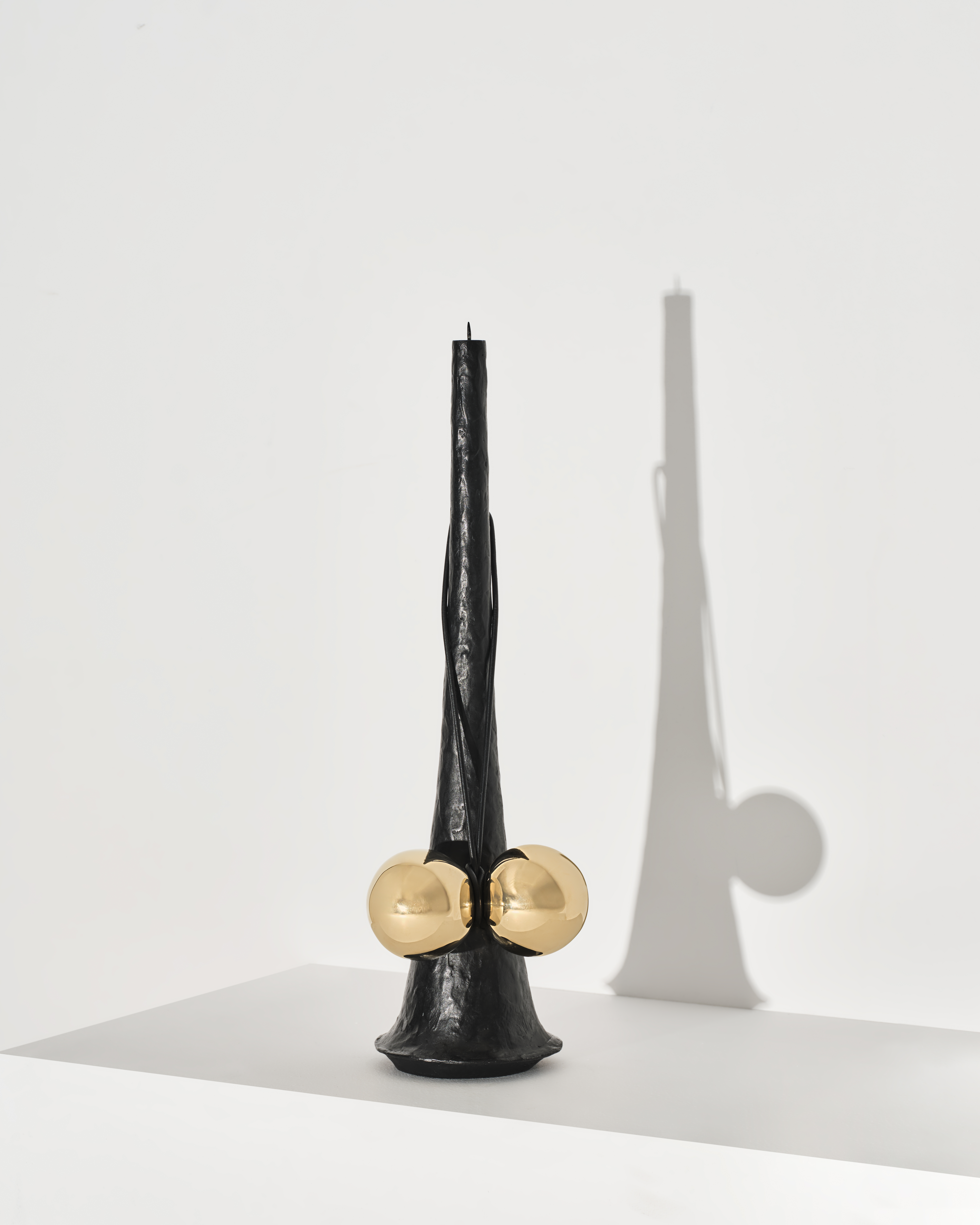 nikos koulis jewellery boutique in paris