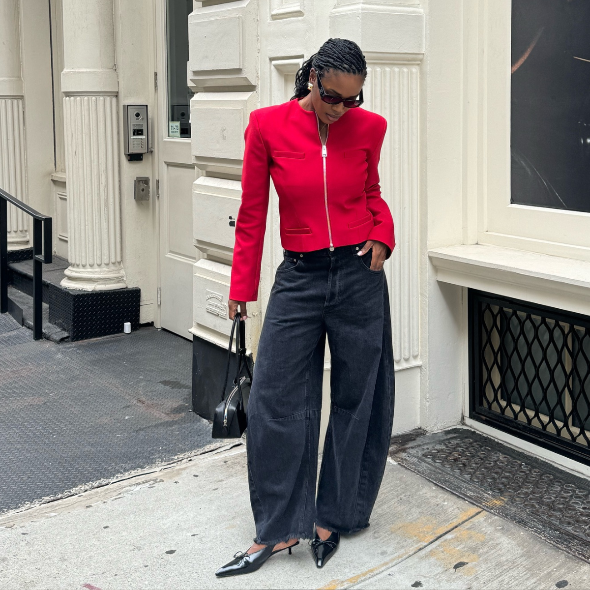 Spring shoes with barrel-leg jeans