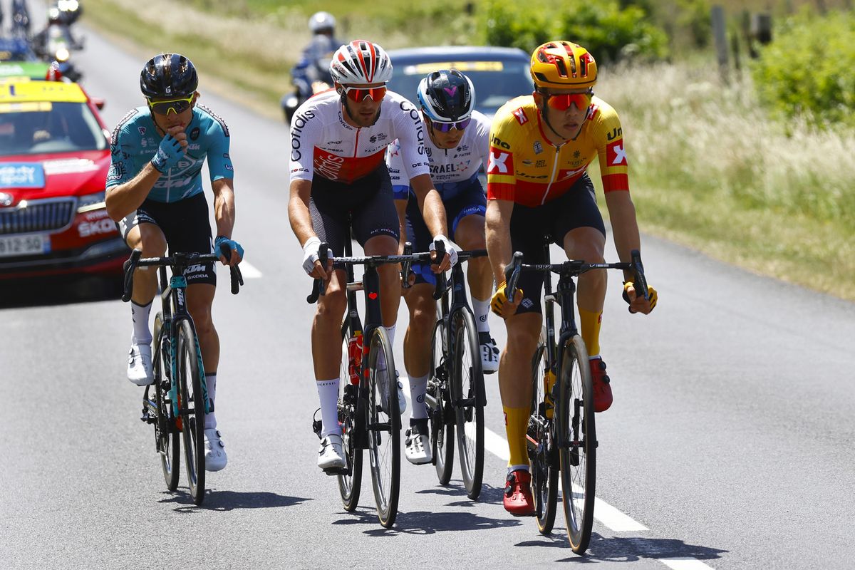 Criterium du Dauphine 2022 - 74th Edition - 3rd stage Saint Paulien - Chastreix Sancy 169 km - 07/06/2022 - Thomas Champion (FRA - Cofidis) - Sebastian Sch&Atilde;&para;nberger (AUT - B&amp;B Hotels - KTM) - Omer Goldstein (IRS - Israel - Premier Tech) - Jonas Gregaard (DEN - Uno-X Pro Cycling Team) - photo Luca Bettini/SprintCyclingAgency&Acirc;&copy;2022