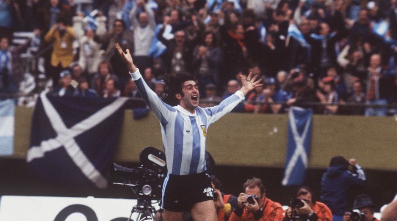 World Cup Icons How Fishing Helped Mario Kempes Return Home To Triumph For A Broken Argentina 1978 Fourfourtwo