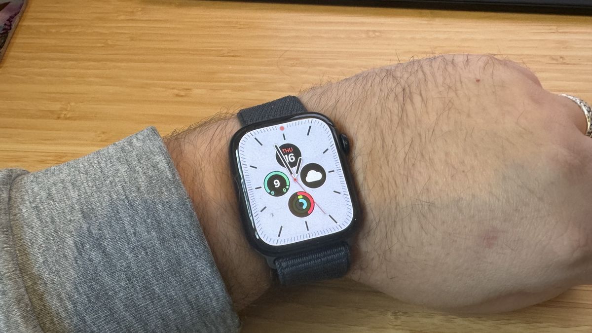 Apple Watch Series 9 – Price, Specs & Reviews